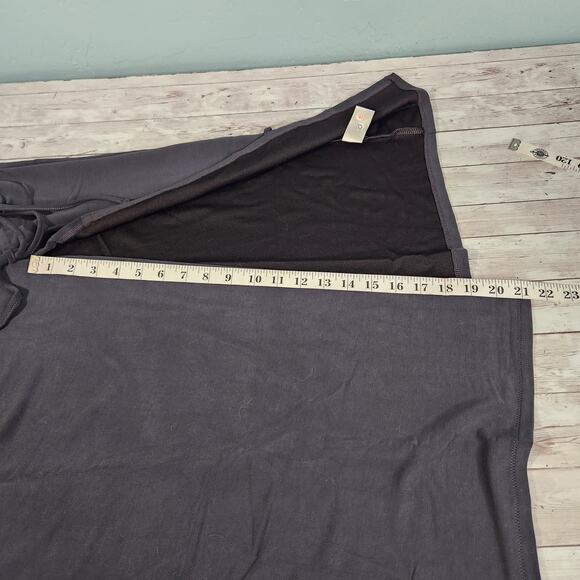 Francesca's Collection Kelly Cinched Side Midi Skirt 3X NWT - Picture 10 of 10